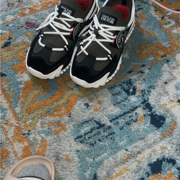 Versace gym shoes worn 2 times original price $400 - Picture 3 of 5